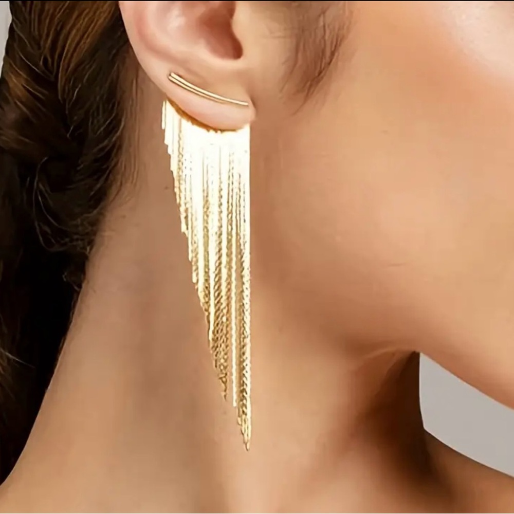 Elegant Gold Dangle Earrings
